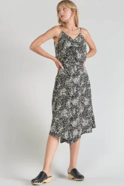 Le Temps des Cerises Jupe Longue Cassand A Motif Fleuri Noir Et Blanc Black Flower Best