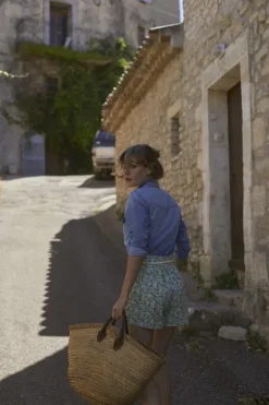 Le Temps des Cerises Short Lamet A Motif Fleuri Vert Et Bleu Liberty Blue Best Sale